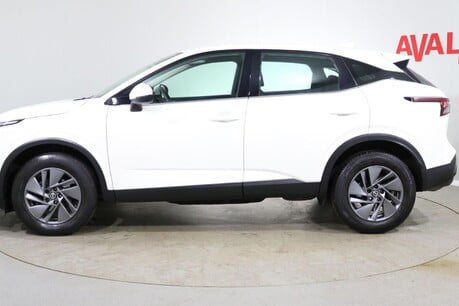 Nissan Qashqai DIG-T ACENTA PREMIUM MHEV Image 3