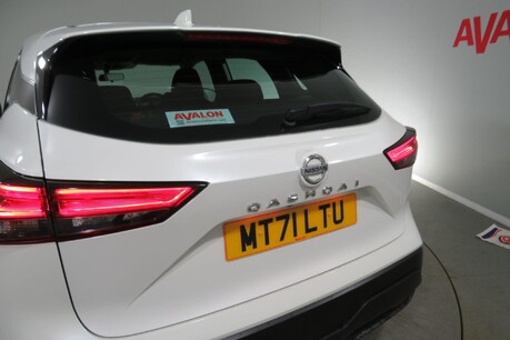 Nissan Qashqai DIG-T ACENTA PREMIUM MHEV Image 15