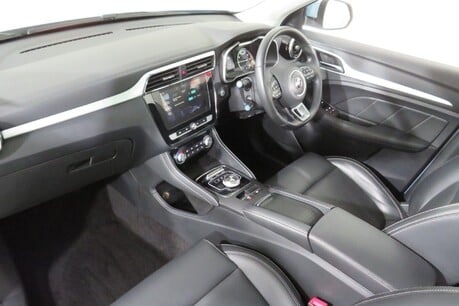 MG ZS EXCLUSIVE Image 12