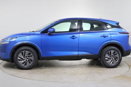 Nissan Qashqai DIG-T ACENTA PREMIUM MHEV Image 4