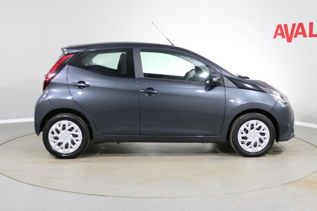 Toyota Aygo VVT-I X-PLAY TSS Image 10