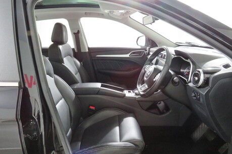 MG ZS EXCLUSIVE Image 16