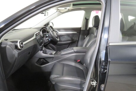 MG ZS EXCLUSIVE Image 37