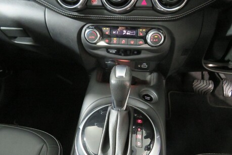 Nissan Juke TEKNA Image 28