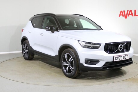 Volvo XC40 T3 R-DESIGN