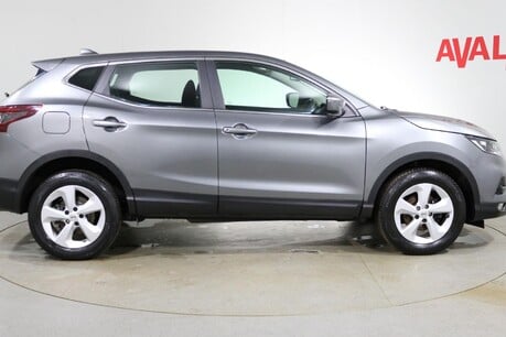 Nissan Qashqai DIG-T ACENTA PREMIUM Image 9