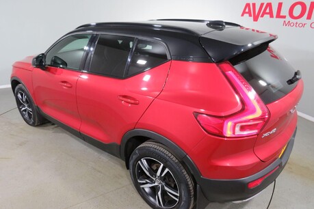 Volvo XC40 T3 R-DESIGN Image 5