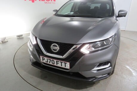 Nissan Qashqai DIG-T N-CONNECTA Image 40