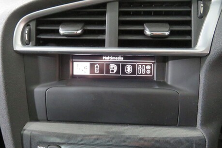 Citroen C4 EXCLUSIVE E-HDI EGS Image 29