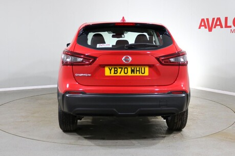 Nissan Qashqai DIG-T ACENTA PREMIUM Image 10