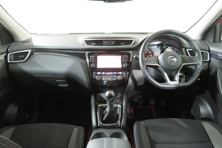 Nissan Qashqai DIG-T ACENTA PREMIUM Image 15