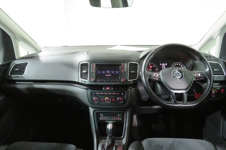 Volkswagen Sharan SEL TDI DSG Image 12