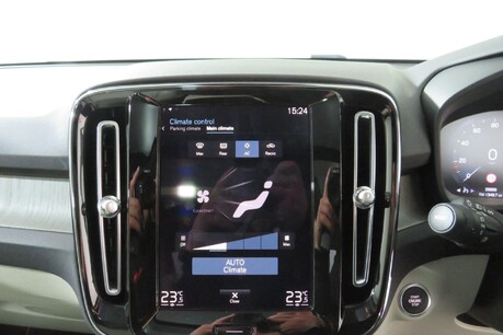 Volvo XC40 RECHARGE T4 INSCRIPTION Image 32