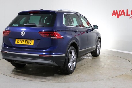 Volkswagen Tiguan SEL TSI BMT 4MOTION DSG Image 9