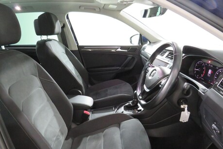 Volkswagen Tiguan SEL TSI BMT 4MOTION DSG Image 15