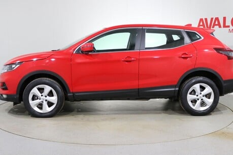 Nissan Qashqai DIG-T ACENTA PREMIUM Image 4