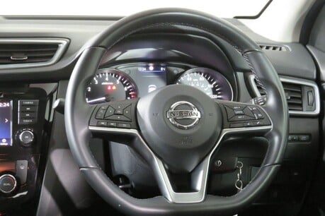 Nissan Qashqai DIG-T ACENTA PREMIUM Image 31