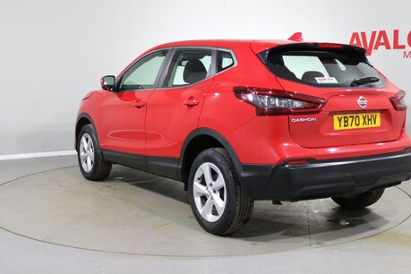 Nissan Qashqai DIG-T ACENTA PREMIUM Image 6