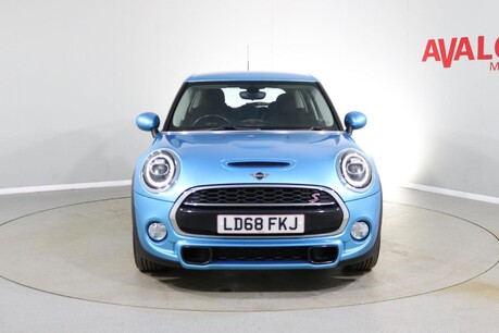 Mini Hatch COOPER S Image 4