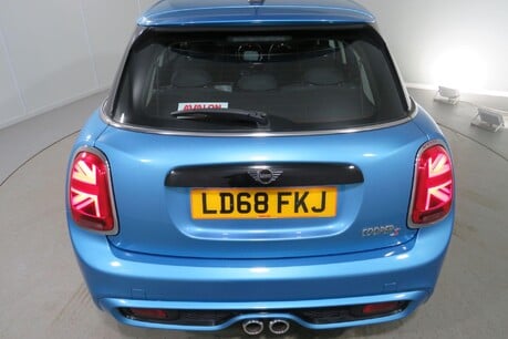 Mini Hatch COOPER S Image 31