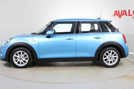 Mini Hatch COOPER S Image 3