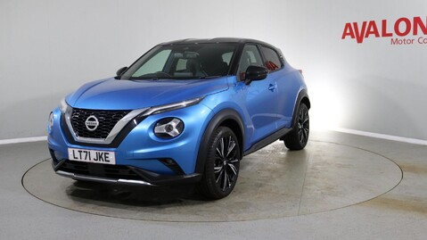 Nissan Juke DIG-T TEKNA PLUS Interior