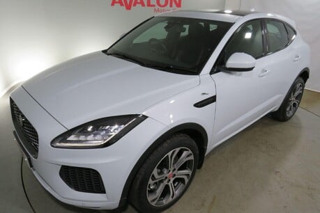 Jaguar E-Pace SE Image 47