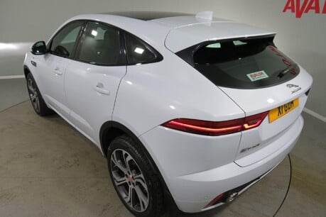 Jaguar E-Pace SE Image 49