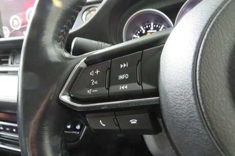 Mazda 6 SPORT NAV PLUS Image 24