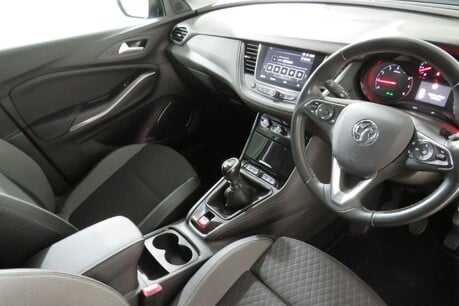 Vauxhall Grandland X SRI NAV Image 11