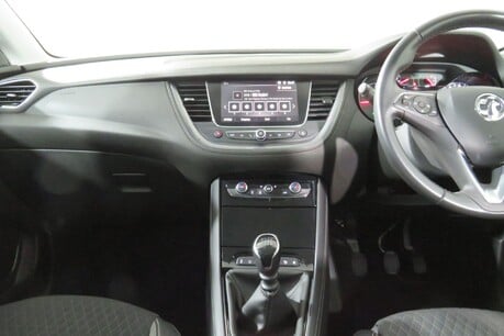 Vauxhall Grandland X SRI NAV Image 12