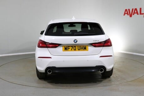 BMW 1 Series 118D SPORT Image 11