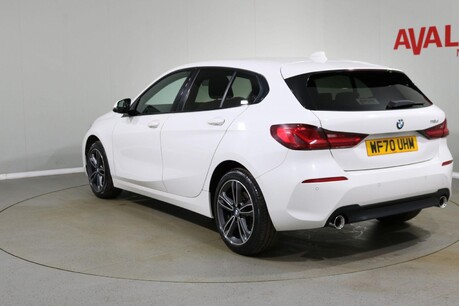 BMW 1 Series 118D SPORT Image 8