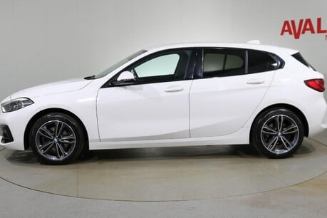 BMW 1 Series 118D SPORT Image 9