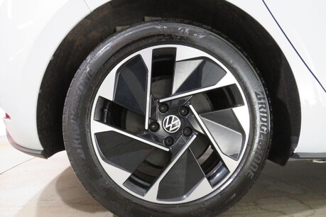 Volkswagen Id.3 Pro Performance 58kWh Life Auto 5dr Image 12