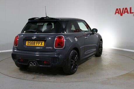 Mini Hatch COOPER S Image 14