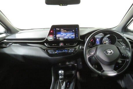 Toyota C-HR ICON Image 15