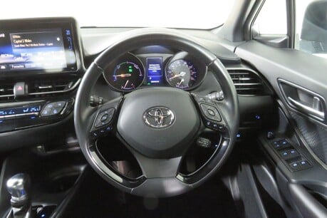 Toyota C-HR ICON Image 36