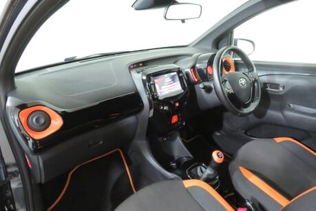 Toyota Aygo VVT-I JBL EDITION TSS Image 2