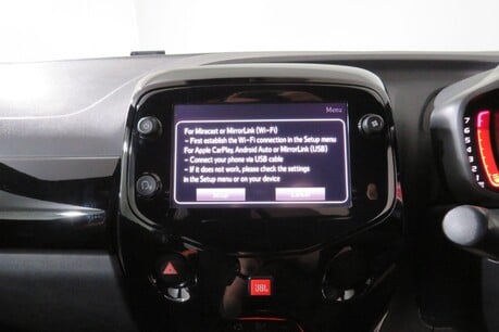 Toyota Aygo VVT-I JBL EDITION TSS Image 17