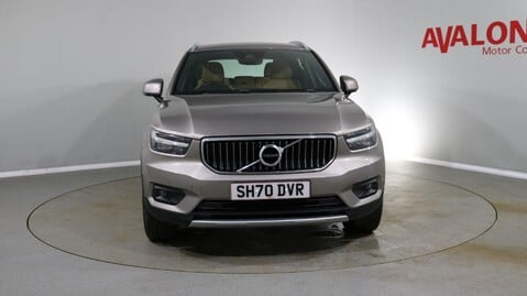 Volvo XC40 B4 INSCRIPTION PRO MHEV Interior