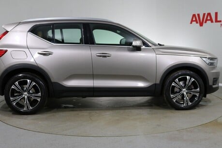 Volvo XC40 B4 INSCRIPTION PRO MHEV Image 9