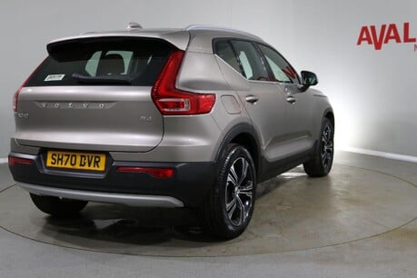 Volvo XC40 B4 INSCRIPTION PRO MHEV Image 8