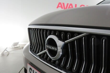 Volvo XC40 B4 INSCRIPTION PRO MHEV Image 43