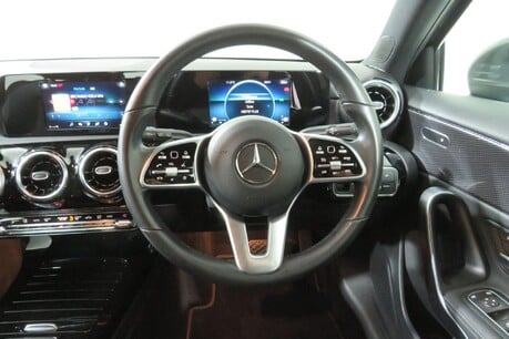 Mercedes-Benz A Class A 180 D SPORT Image 41