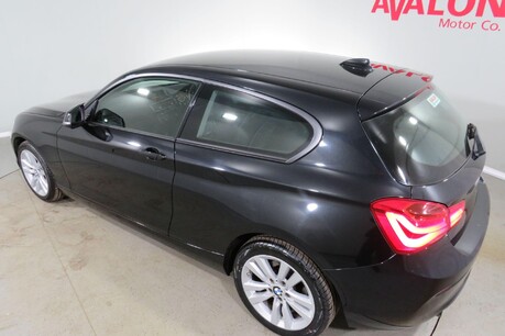 BMW 1 Series 116D SPORT Image 32