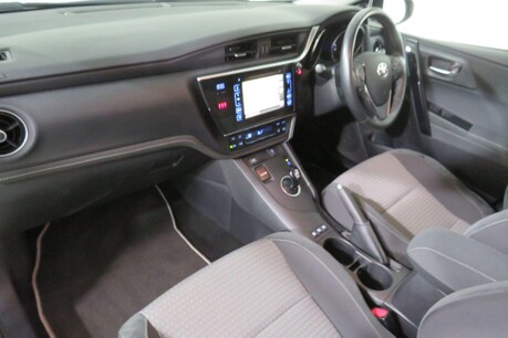 Toyota Auris VVT-I DESIGN Image 15