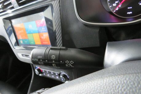 MG ZS EXCLUSIVE Image 23