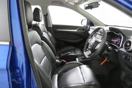 MG ZS EXCLUSIVE Image 26