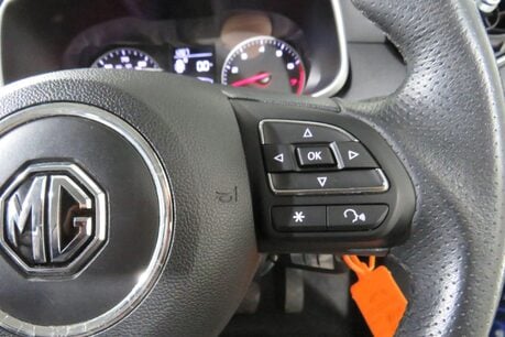 MG ZS EXCLUSIVE Image 21